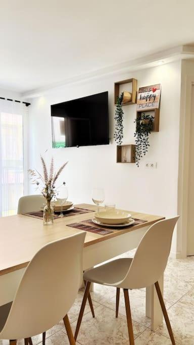 Giovina Living Av Suecia 150M From Beach لوس كريستيانوس المظهر الخارجي الصورة