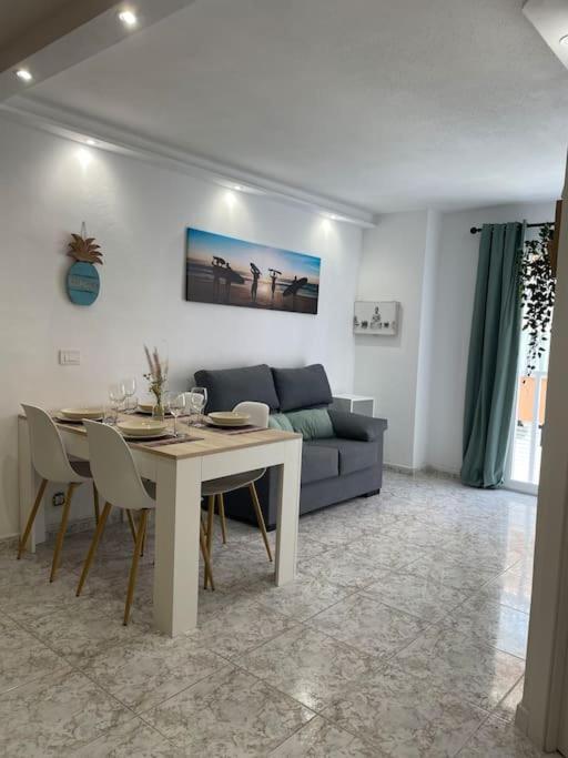 Giovina Living Av Suecia 150M From Beach لوس كريستيانوس المظهر الخارجي الصورة